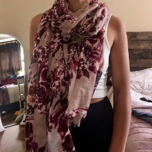 Skull scarf/shall